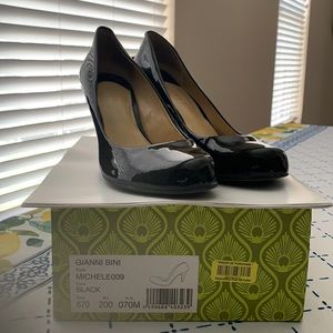 These are Gianni Bini black patent leather shoes.